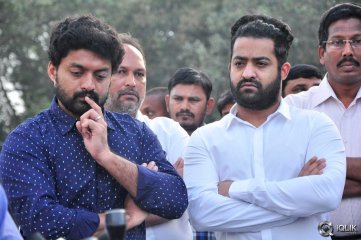NTR Family Visit to NTR Ghat 2016